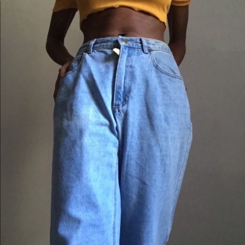 Denim - Picture 2 of 4